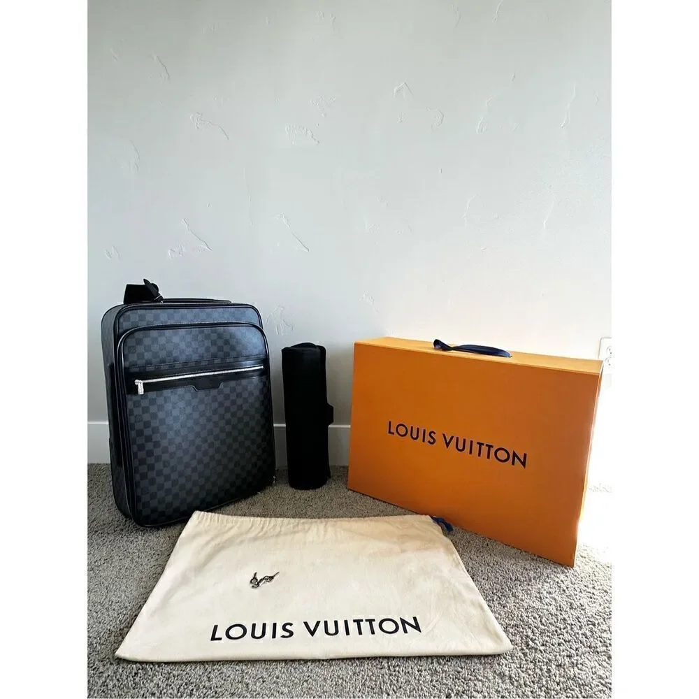LOUIS VUITTON Pegase Legere 55 Business Graphite Carryon w/ Cover, Dust Bag & Bo